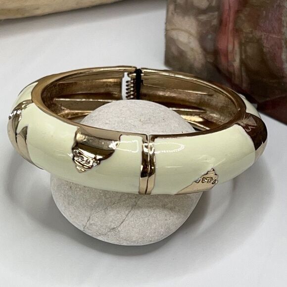 White Enamel Geometric Pattern Accented with Clear Crystals in Gold Hinged NWT - Picture 10 of 10